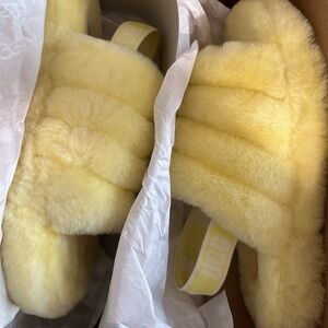 Ugg Fluff Yeah Slides